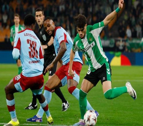 利物浦领先,夺冠指日可,阿森纳恐成,热博体育,体育博彩,体育投注,热博平台,体育赛事投注,热博官网